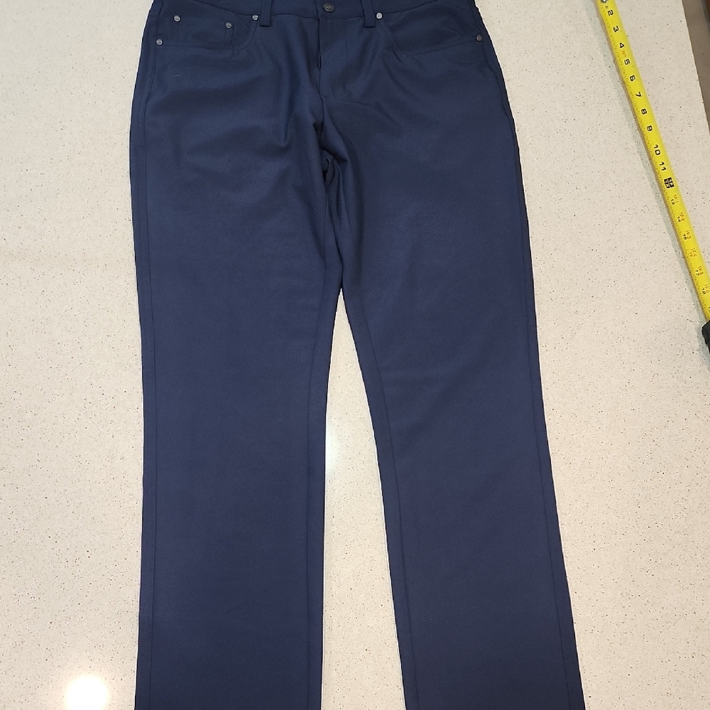 Greg Norman Men’s Blue Straight Leg Athletic Golf Pants - 32x32